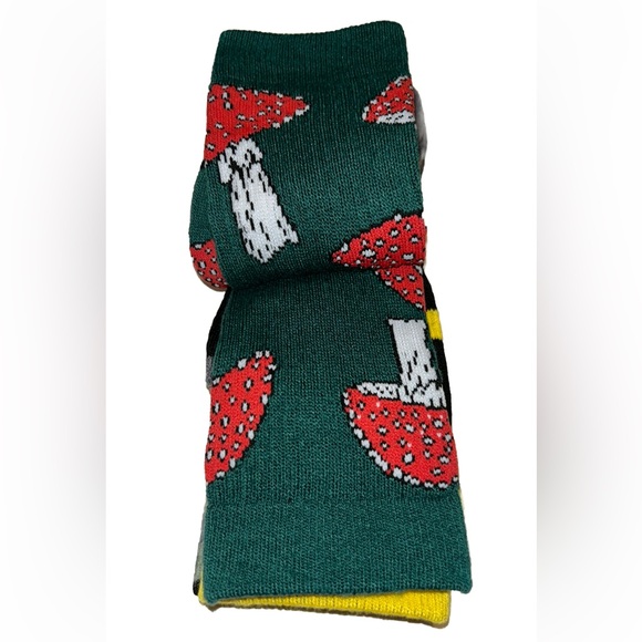 Neff Crew Socks 3 Pair Men 6-12 Multicolor w Mushrooms & Logo Skate Ride BMX NEW - Picture 9 of 12